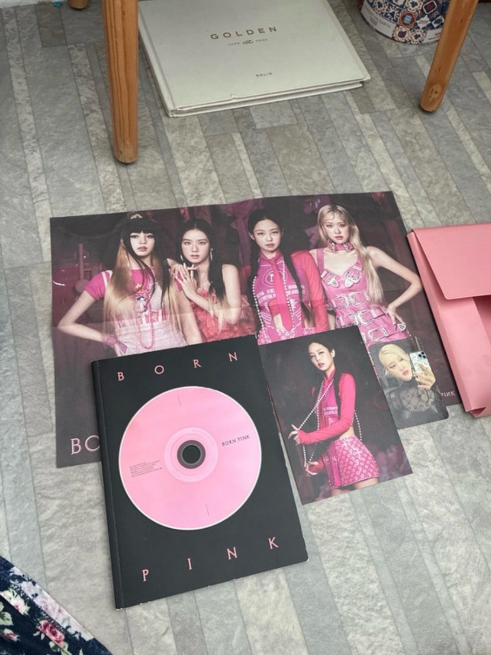 'Born Pink' Pink Album Set – Official Merchandise